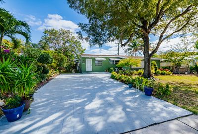 5610 NE 7th Terrace Oakland Park FL 33334