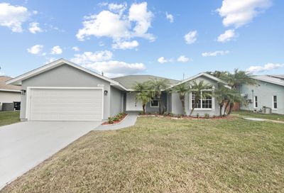 477 SE Nome Drive Port Saint Lucie FL 34984