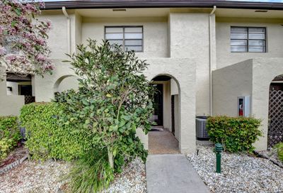 21209 Lago Circle Boca Raton FL 33433