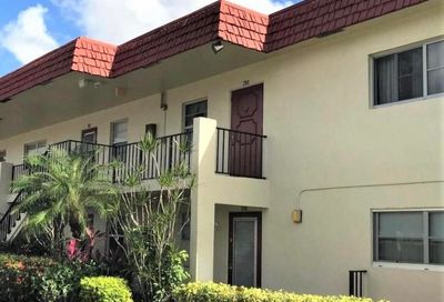 19 Abbey Lane Delray Beach FL 33446