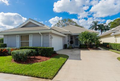 184 NW Bentley Circle Port Saint Lucie FL 34986