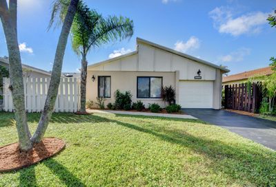 5679 Mirror Lakes Boulevard Boynton Beach FL 33472