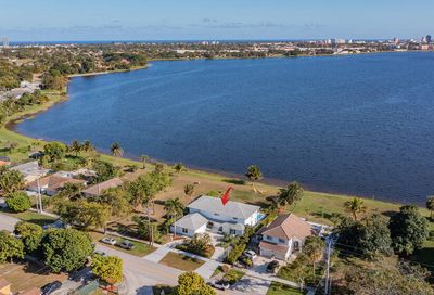 3718 North Shore West Palm Beach FL 33407