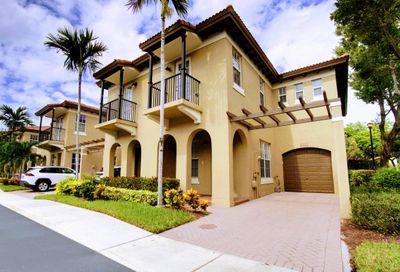 6890 Julia Gardens Drive Coconut Creek FL 33073