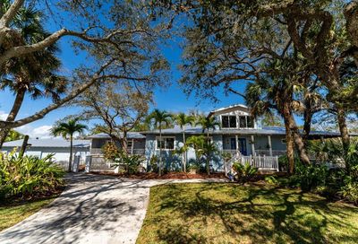 412 River Prado Fort Pierce FL 34946