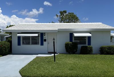 807 SW 6th Avenue Boynton Beach FL 33426