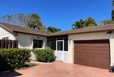 5526 Mirror Lakes Boulevard Boynton Beach FL 33472