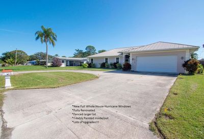 410 SE Gasparilla Avenue Port Saint Lucie FL 34983