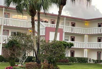 557 Fanshaw N Boca Raton FL 33434