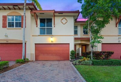 123 E Prive Circle Delray Beach FL 33445