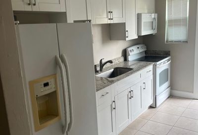 916 4th Street West Palm Beach FL 33401