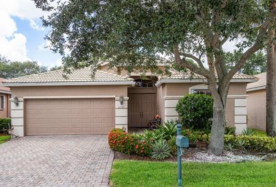6749 Via Bellini Lake Worth FL 33467