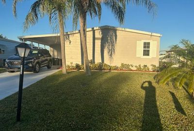8213 Caper Lane Port Saint Lucie FL 34952