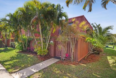 3213 Gardens East Drive Palm Beach Gardens FL 33410