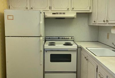 71 Canterbury C West Palm Beach FL 33417