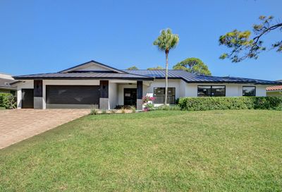 4889 Pineview Circle Delray Beach FL 33445