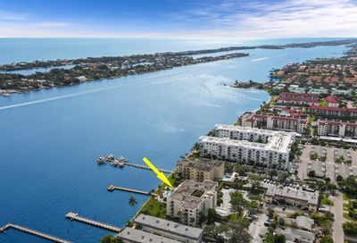 Address Withheld Lantana FL 33462