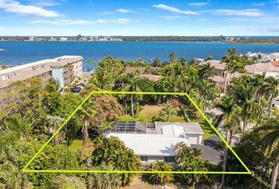 631 Lakeside Harbour Boynton Beach FL 33435