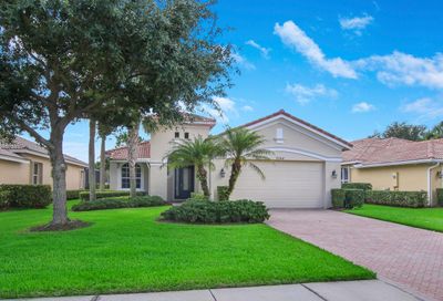 9044 Champions Way Port Saint Lucie FL 34986