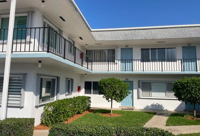 3280 Lake Osborne Dr Drive Lake Worth Beach FL 33461
