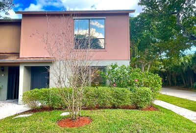 501 Sandtree Drive Palm Beach Gardens FL 33403