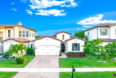 8651 Grand Prix Lane Boynton Beach FL 33472