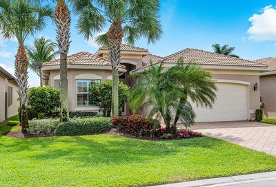 8228 Pikes Peak Avenue Boynton Beach FL 33473