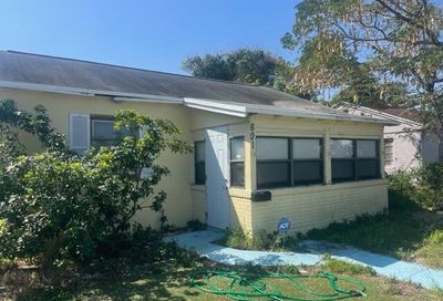 601 W 4th Street Riviera Beach FL 33404
