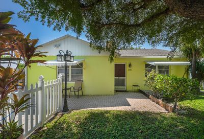 318 W Mango Street Lantana FL 33462