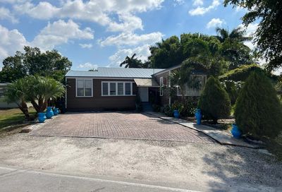 669 SE 2nd Street Belle Glade FL 33430