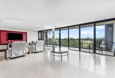 2480 Presidential Way West Palm Beach FL 33401