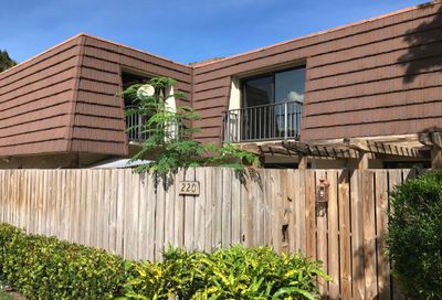 220 2nd Lane Palm Beach Gardens FL 33418