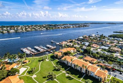 135 Yacht Club Way Hypoluxo FL 33462