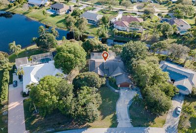 2944 NE Loquat Lane Jensen Beach FL 34957