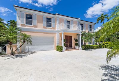 30 Middle Road Palm Beach FL 33480