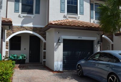 5453 NW 27 Court Margate FL 33063