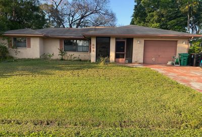 661 SE Starfish Avenue Port Saint Lucie FL 34983