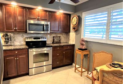 3590 Via Poinciana Lake Worth FL 33467
