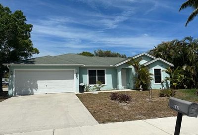 621 NE Spencer Street Jensen Beach FL 34957