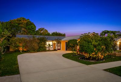154 Chapel Lane Tequesta FL 33469