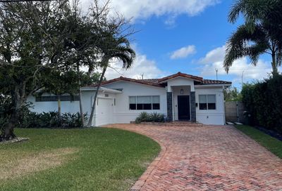 2001 NE 25th Street Wilton Manors FL 33305