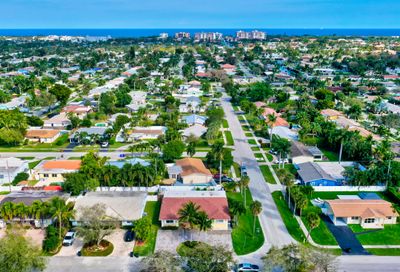 5100 NE 22nd Avenue Lighthouse Point FL 33064