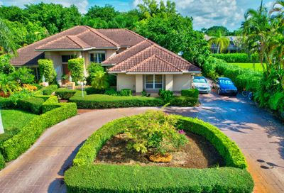 4701 Pine Tree Drive Boynton Beach FL 33436