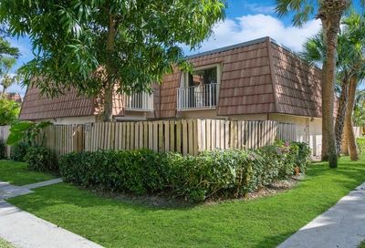 816 Blue Ridge Circle West Palm Beach FL 33409