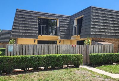 913 9th Way West Palm Beach FL 33407