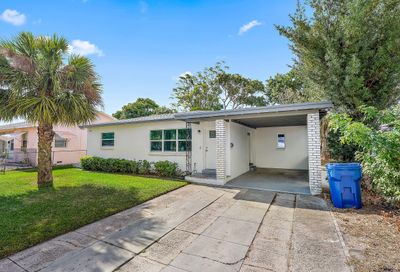 141 W 35th Street Riviera Beach FL 33404