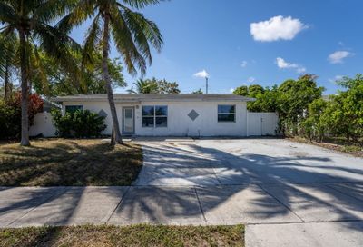 750 NE 43 Street Street Deerfield Beach FL 33064