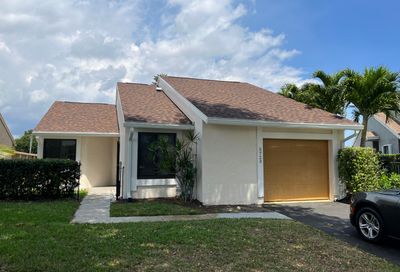5723 Northpointe Lane Boynton Beach FL 33437