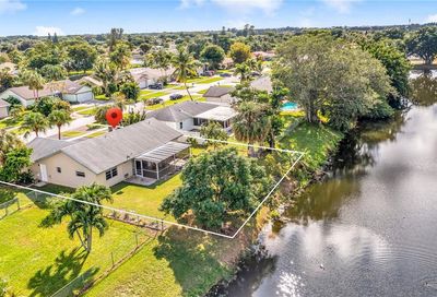 19459 Carolina Circle Boca Raton FL 33434