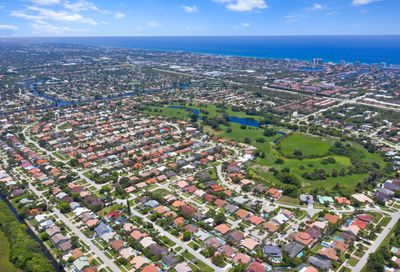 340 N Country Club Boulevard Boca Raton FL 33487